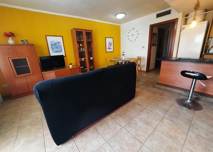 Costa Apartment *